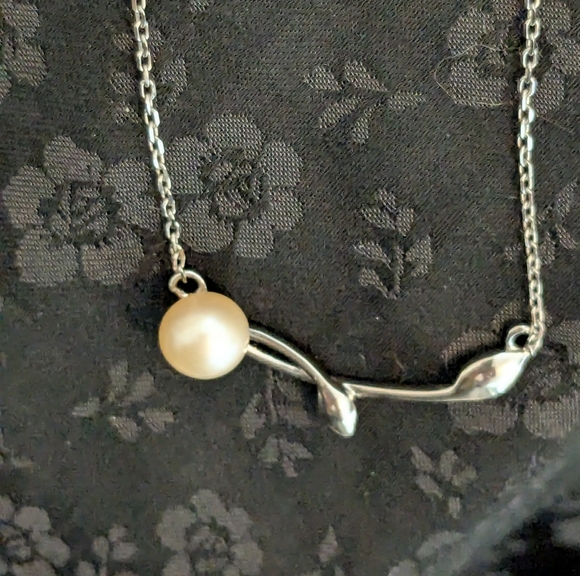 New Vantel Pearls Twisted Vine Sterling Silver Genuine Pearl 16 Inch Necklace - Picture 4 of 11